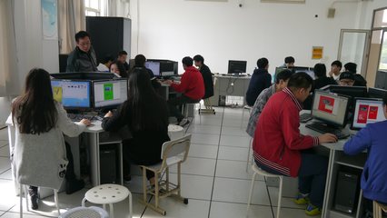 震旦学院机电工程学院 数字引领未来，卓越成就梦想